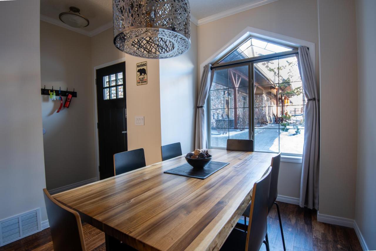 Renovated Chalet At Mystic Springs, Mountain Views, Pets Welcome! Canmore Dış mekan fotoğraf