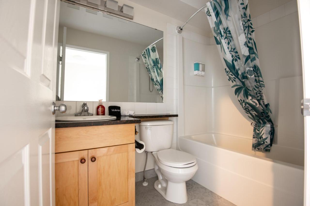 Renovated Chalet At Mystic Springs, Mountain Views, Pets Welcome! Canmore Dış mekan fotoğraf